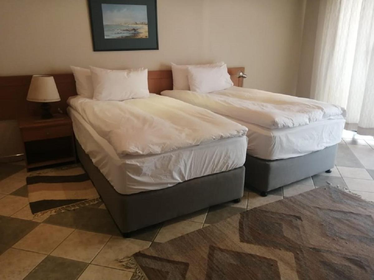 Hotel Pension Palmquell Klein Windhoek Eksteriør billede